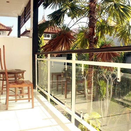 Premier Surf Camp Hotel Canggu Exterior foto
