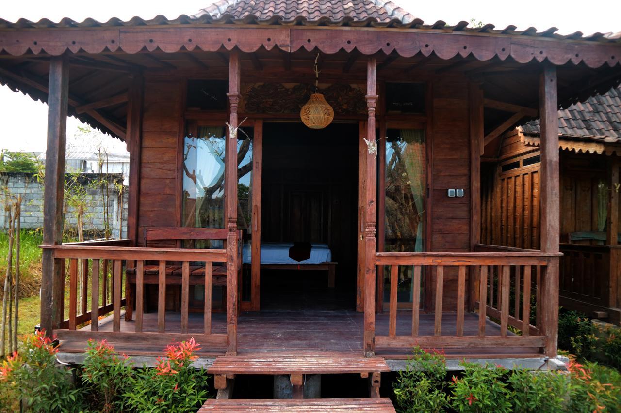 Premier Surf Camp Hotel Canggu Exterior foto