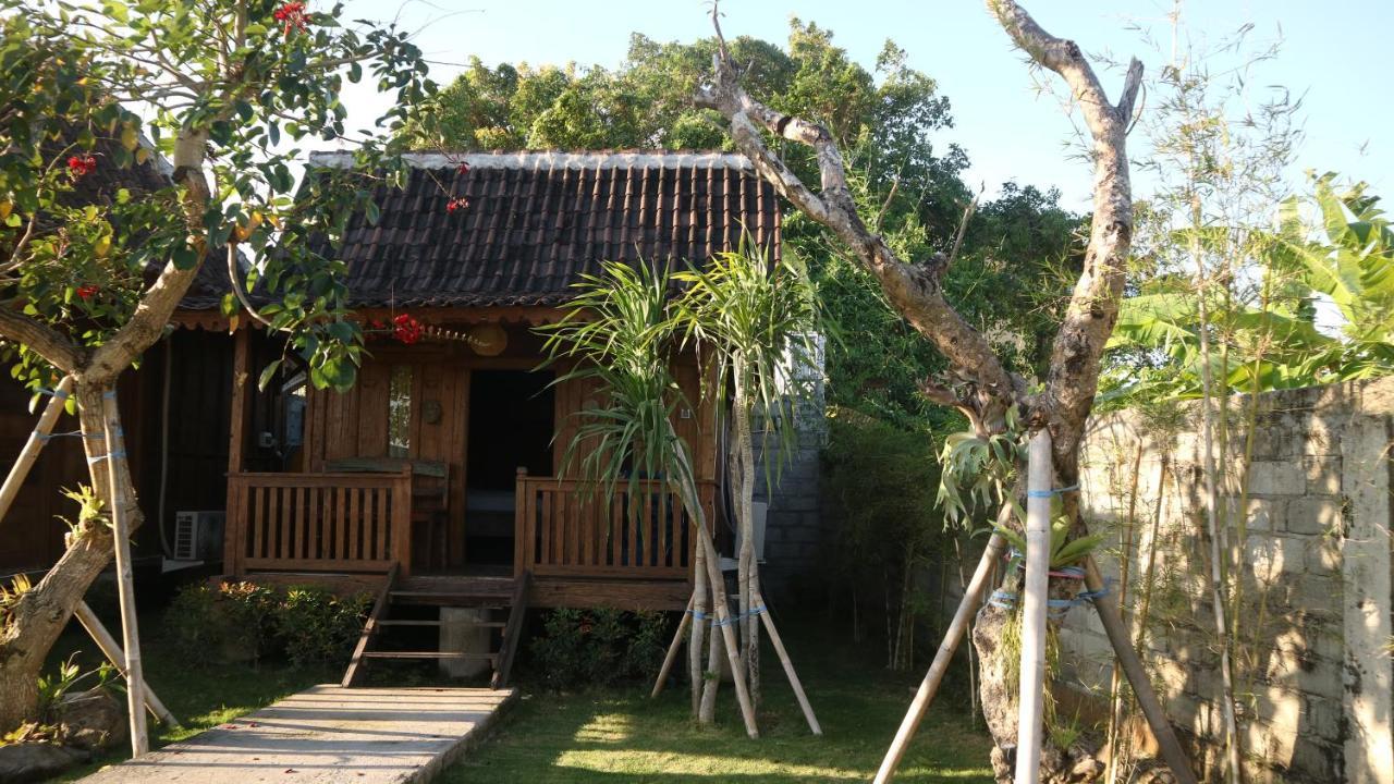 Premier Surf Camp Hotel Canggu Exterior foto