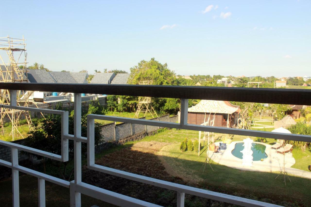 Premier Surf Camp Hotel Canggu Exterior foto