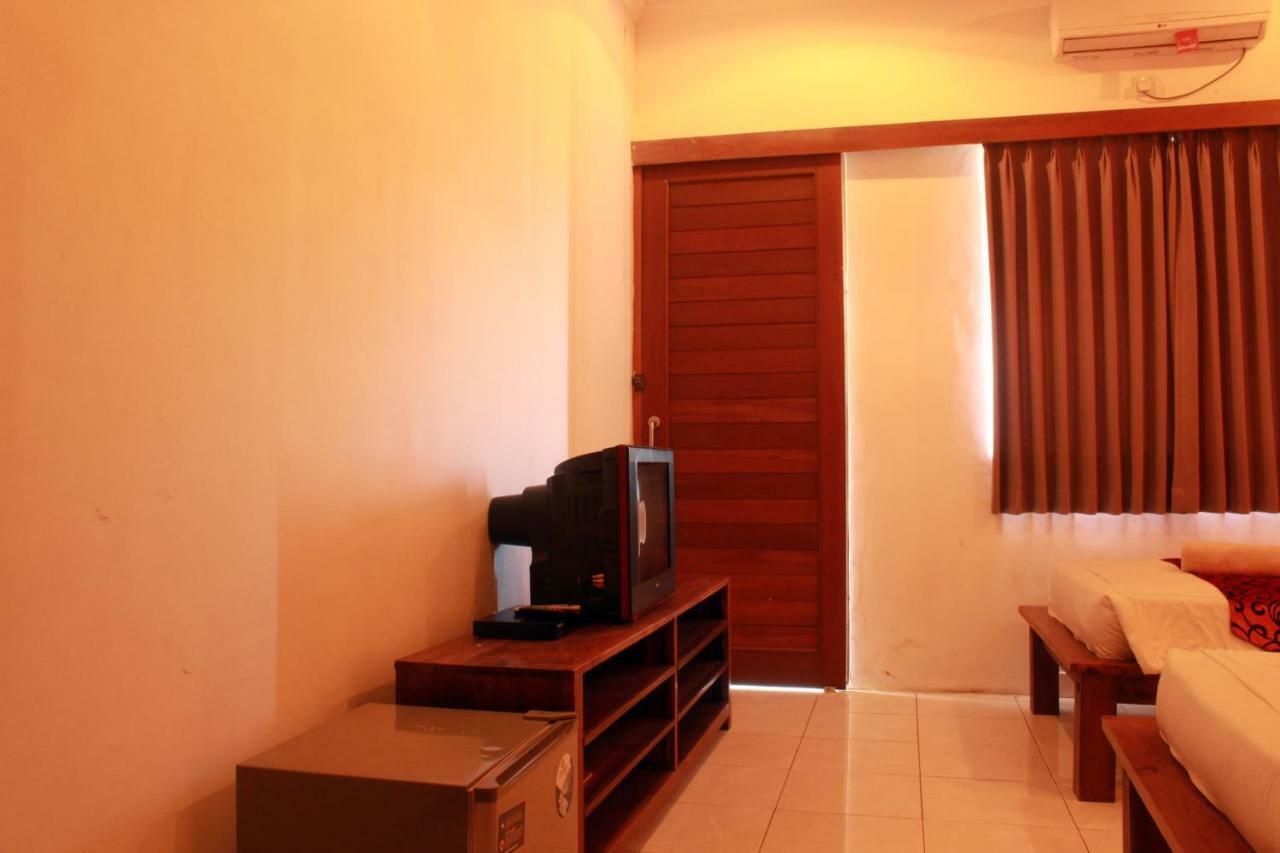 Premier Surf Camp Hotel Canggu Exterior foto