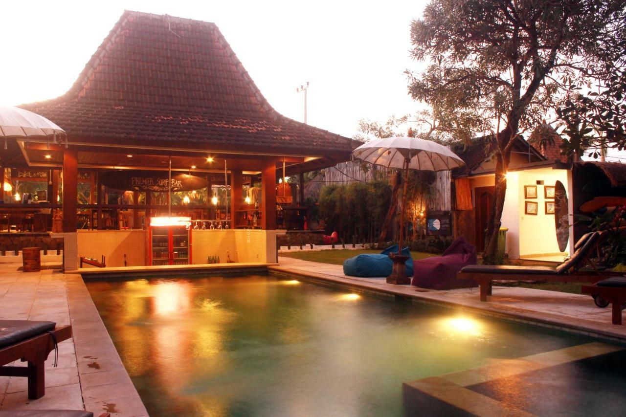 Premier Surf Camp Hotel Canggu Exterior foto