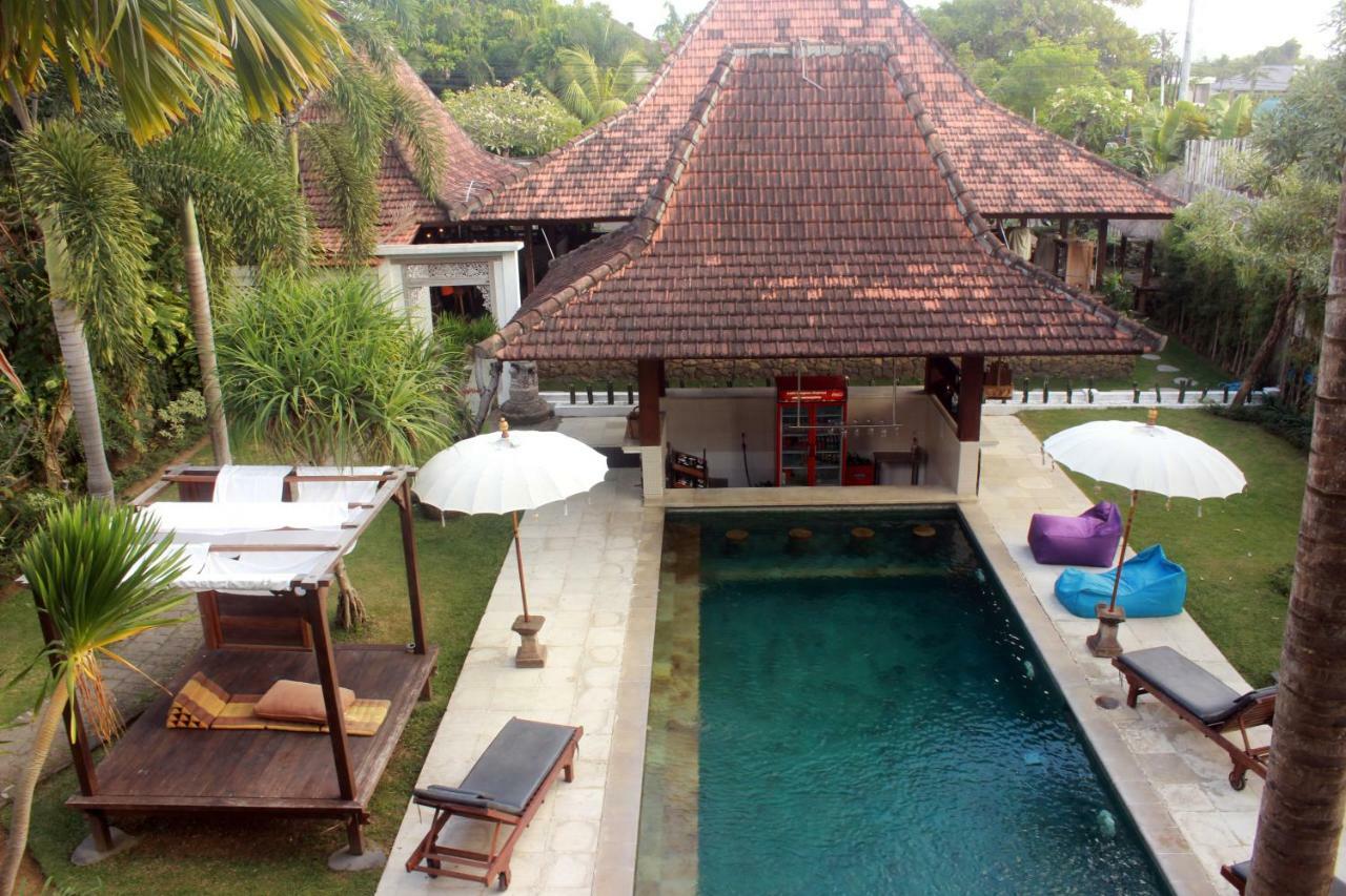 Premier Surf Camp Hotel Canggu Exterior foto