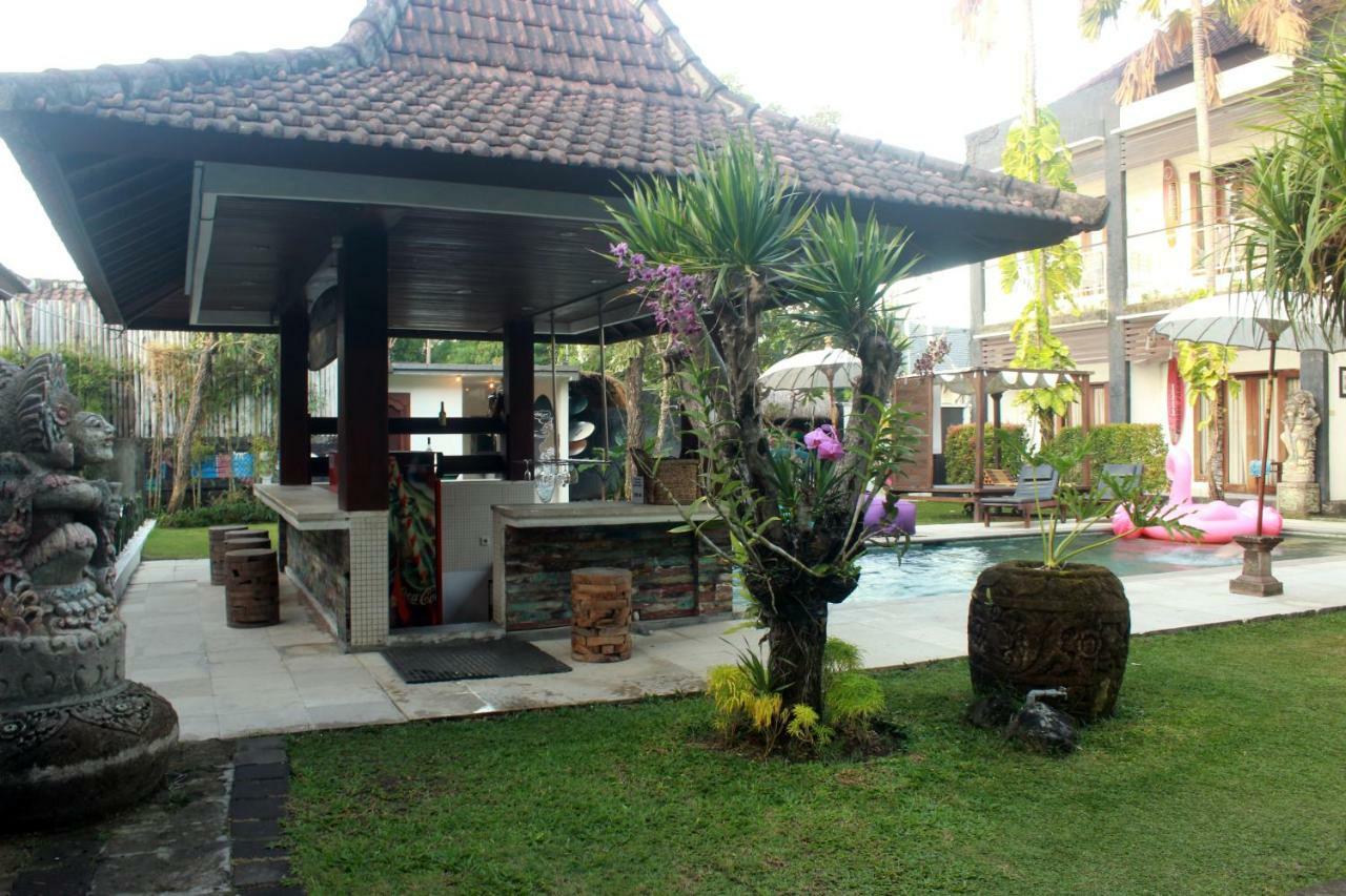 Premier Surf Camp Hotel Canggu Exterior foto